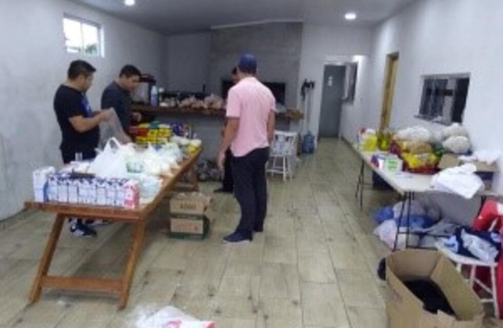 Solidaridad: entregaron bolsas de mercaderías donadas en Irigoyen
