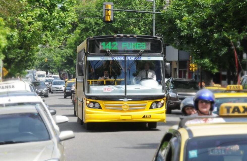 Rosario Bus comenzó a cobrar pasaje para hacer el enlace con la zona norte de Funes