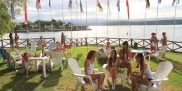 El parador ShowBeach en Carlos Paz.
