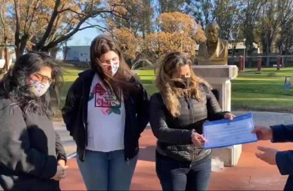 Declararon "Vecina Destacada" a Mercedes Boucharkchi