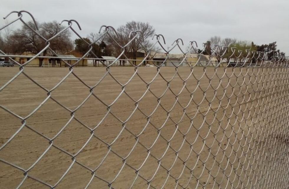 El hockey se traslada al Polideportivo Enrique Brizzio