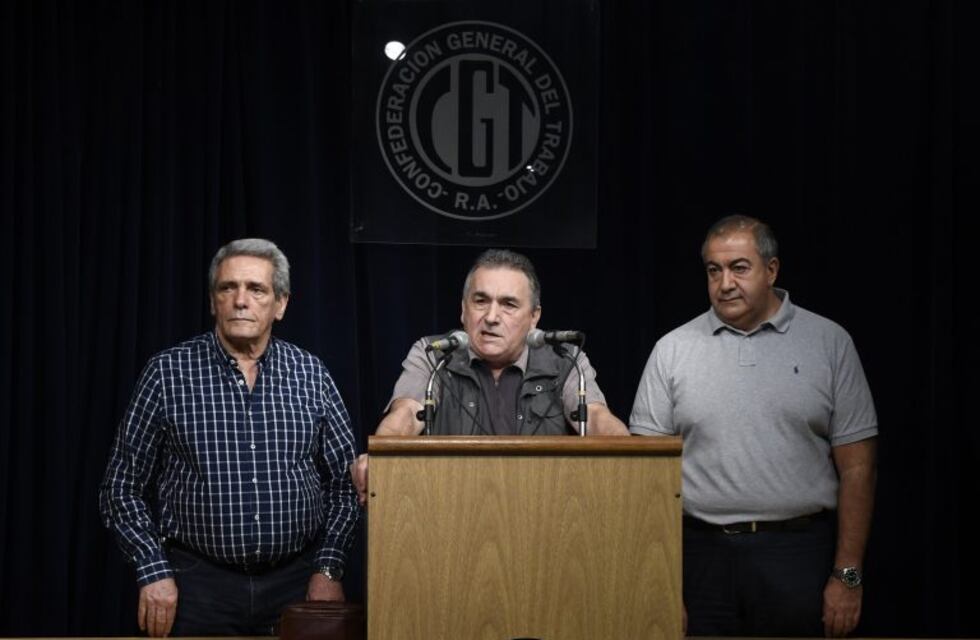 Los gremios piden un 20% de aumento más una cláusula gatillo