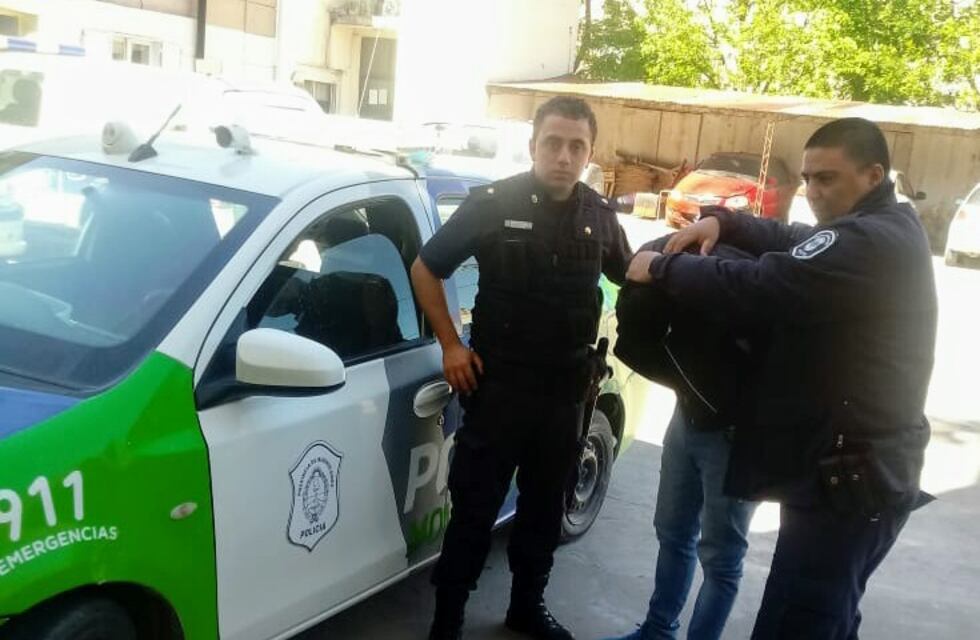 En una causa por robo la policía local apresó a un ciudadano con pedido de paradero activo