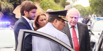 El gobernador encabezó el acto de entrega de 150 patrulleros nuevos a la policía provincial\u002E\n (@maxipullaro)