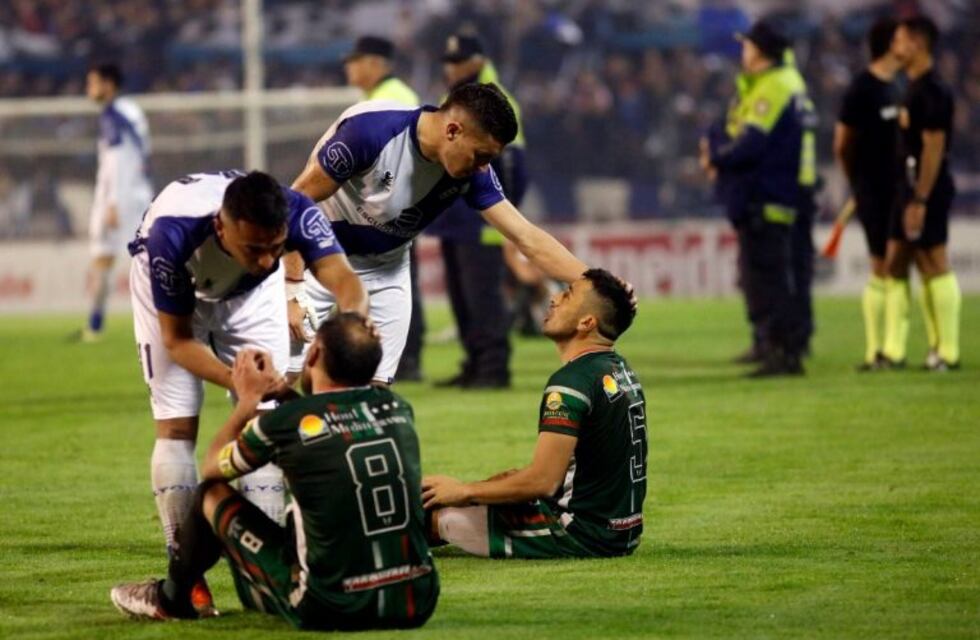 Alvarado ascendió con polémica y jugará la B Nacional con Belgrano e Instituto