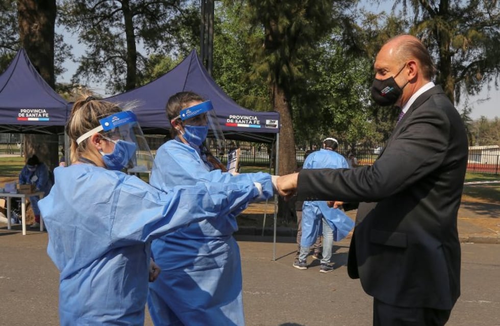 Santa Fe quebró la barrera de los 2.000 casos de coronavirus en un día