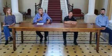 Conferencia de prensa por el aislamiento social obligatorio en la Jefatura de la Policía de Rafaela