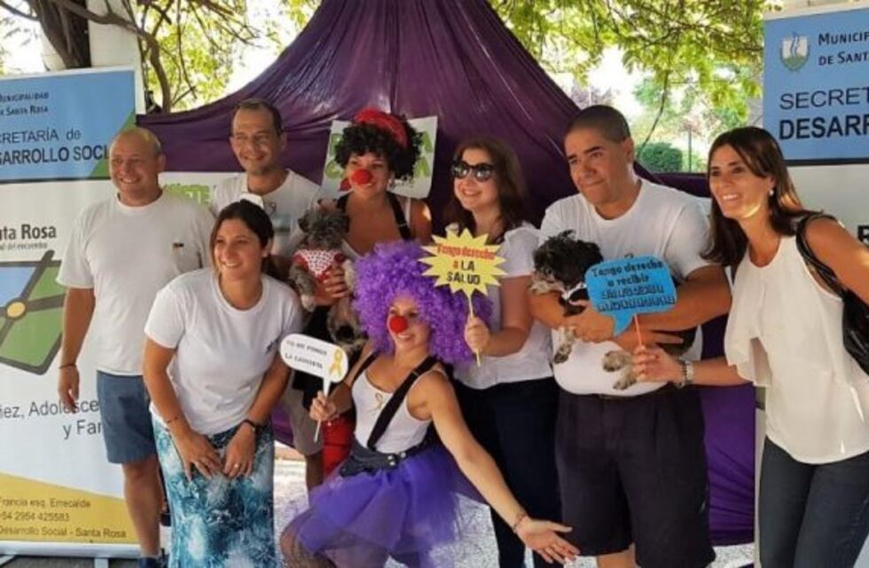 Variadas actividades en la Plaza San Martín en la jornada contra el cáncer infantil
