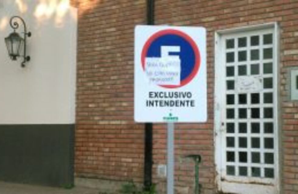 Se viralizó un escrache al intendente de Funes