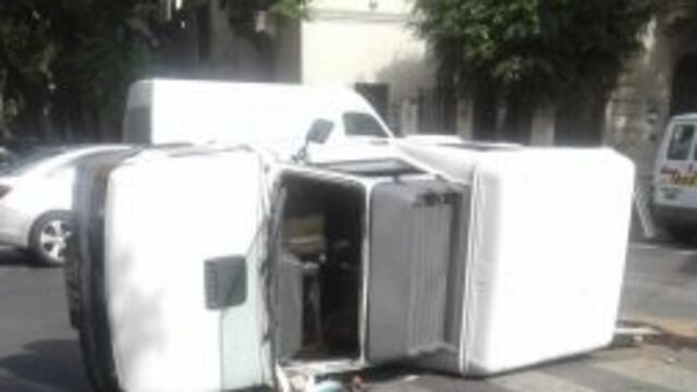 Violento choque en Tucumu00e1n y Alvear