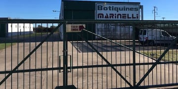 Fábrica de botiquines Marinelli en Venado Tuerto, provincia de Santa Fe\u002E (FM Dale!)