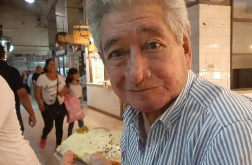 Invitó a comer a su abuelo y la reacción se volvió viral