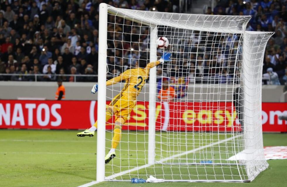 Esteban Andrada, víctima de los memes luego del empate de Argentina ante Uruguay