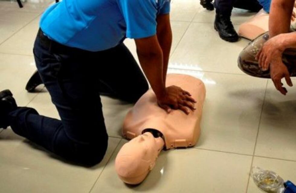 Para imitar: en Jesús María, habrá que saber RCP para obtener la licencia de conducir