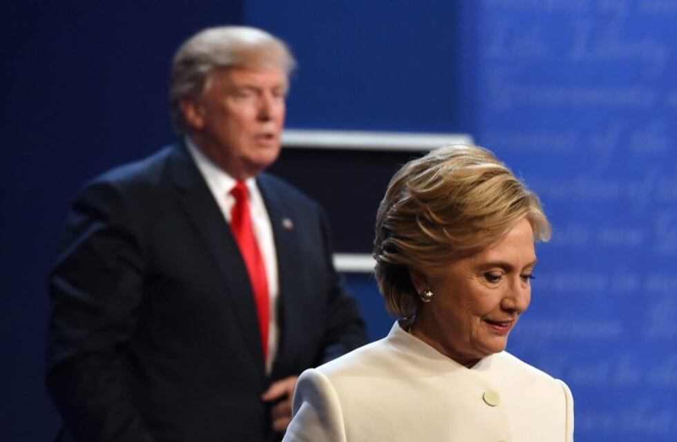 Hillary Clinton confesó que se le  "erizó la piel" cuando Trump se puso detrás de ella en el debate televisivo