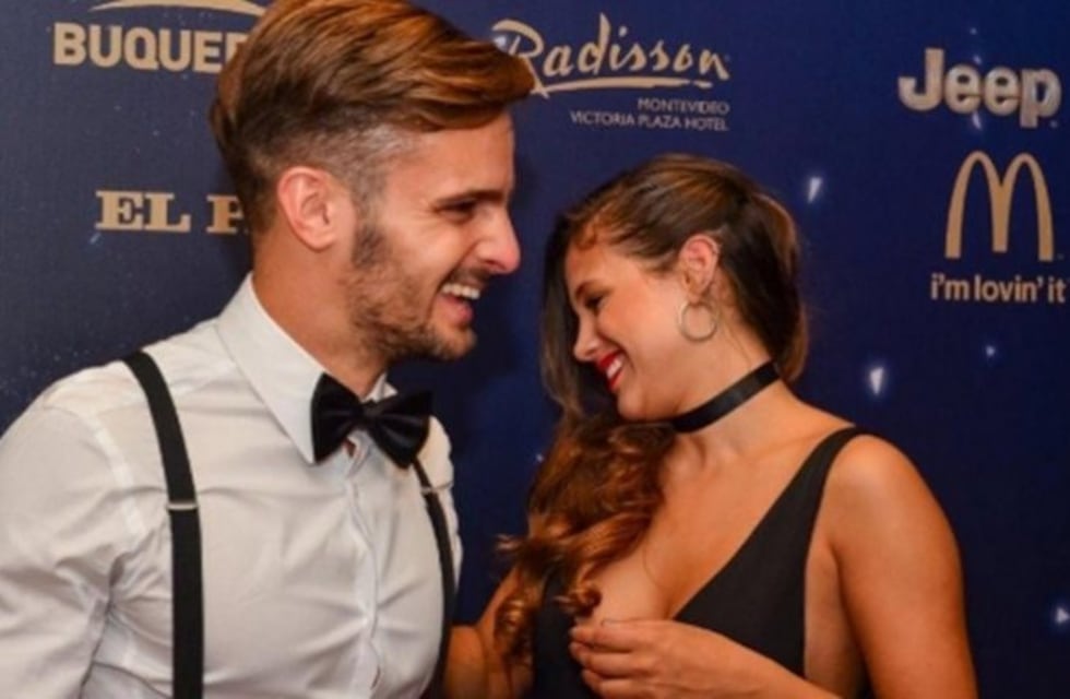 ¿Enamorada? Barbie Vélez se mostró con un futbolista en una fiesta