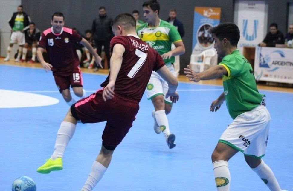 Mendoza ganó en el debut ante Tucumán