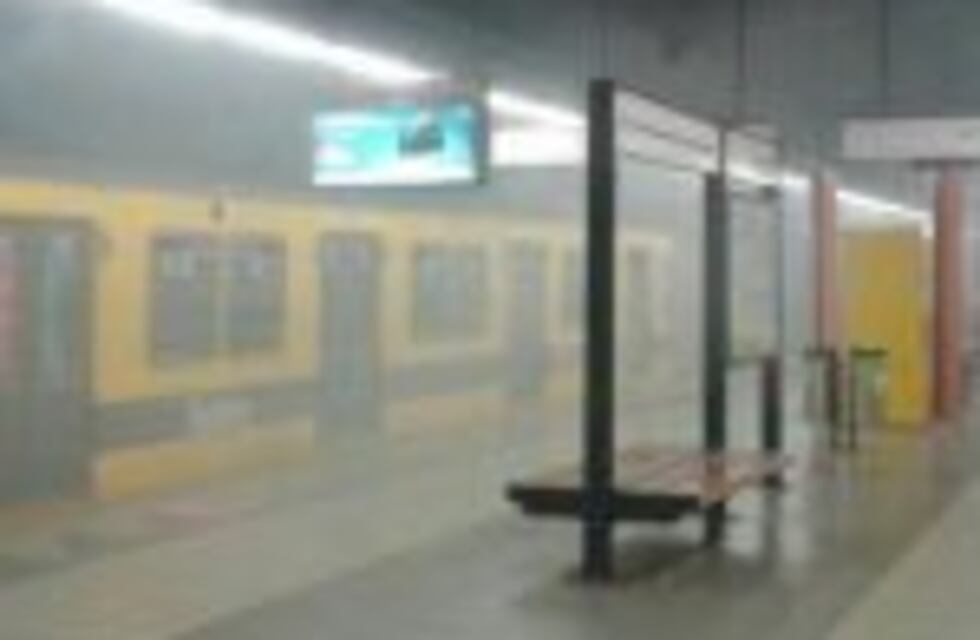 Tras el principio de incendio, se reanudó el servicio en la Línea E