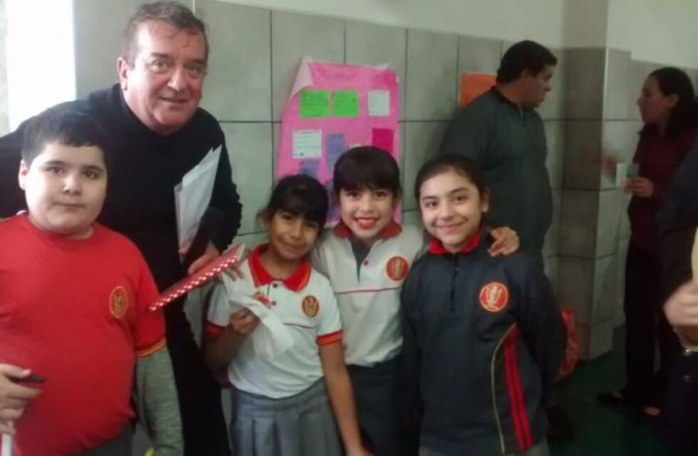 Alumnos de 4° y 5° grado editaron su propio libro