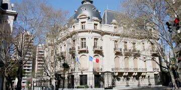 Fachada del Palacio Ortiz Basualdo, sede de la embajada de Francia (Web)