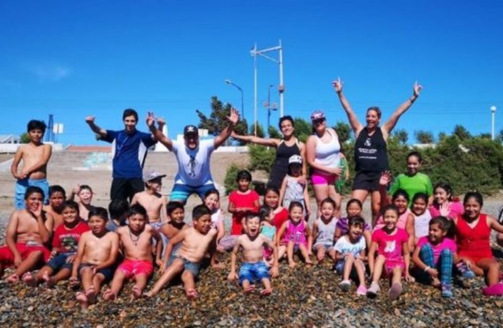 Actividades recreativas en el mar para los chicos