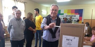 Votó Lapenta: "Tendremos una chance bastante mayor que en las PASO"