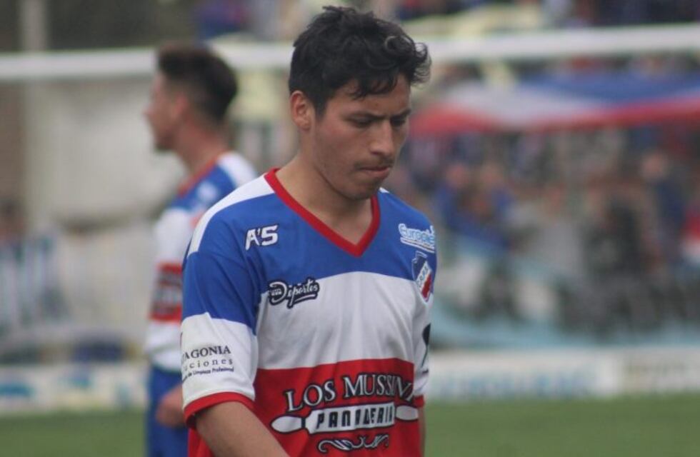 Rosario jugó mal y perdió con Villa Mitre