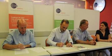 Ministro de Industria Ramiro Caballero