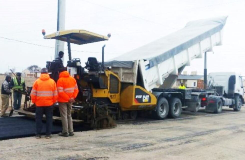 Avanza la obra de pavimentación del Barrio Ara San Juan en Santa Rosa