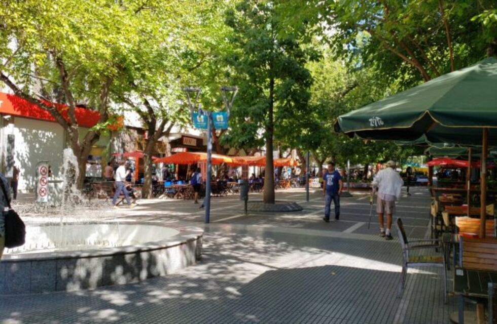 Este jueves reabren los bares, cafés y restaurantes de Mendoza