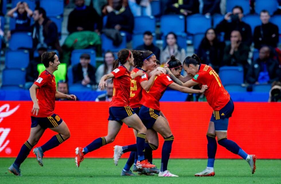 España debutó con un triunfo 3-1 sobre Sudáfrica en el Mundial Femenino 2019