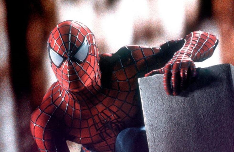 De héroe a villano: el Spiderman mendocino agredió a una mujer