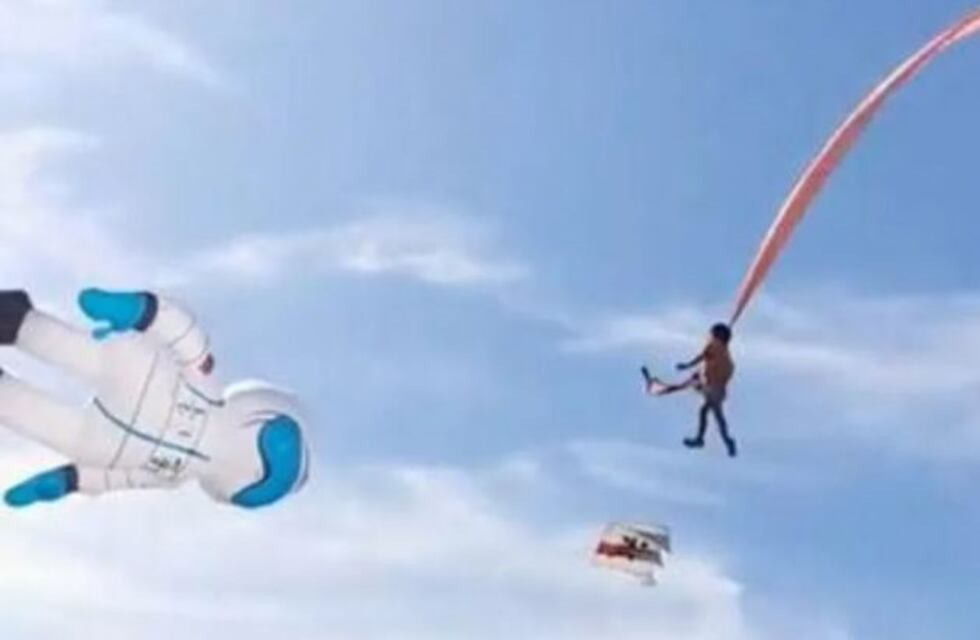 Video: una nena de tres años voló enganchada a un barrilete gigante