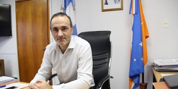 Ramiro Caballero, Ministro de Industria - Tierra del Fuego