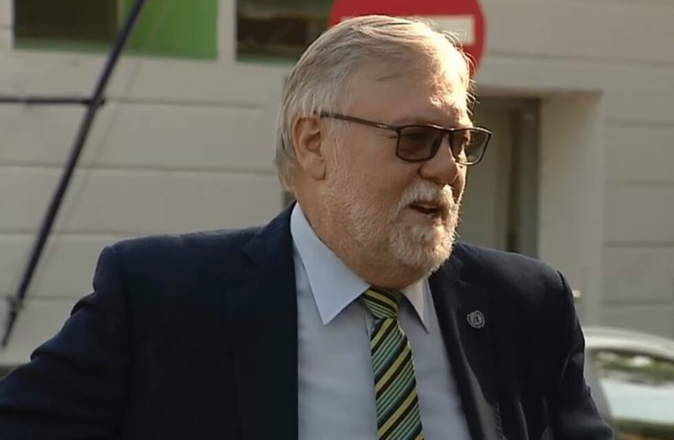 Violento robo al embajador de la ONU en La Plata: "me tiraron encima las cenizas de mi padre"