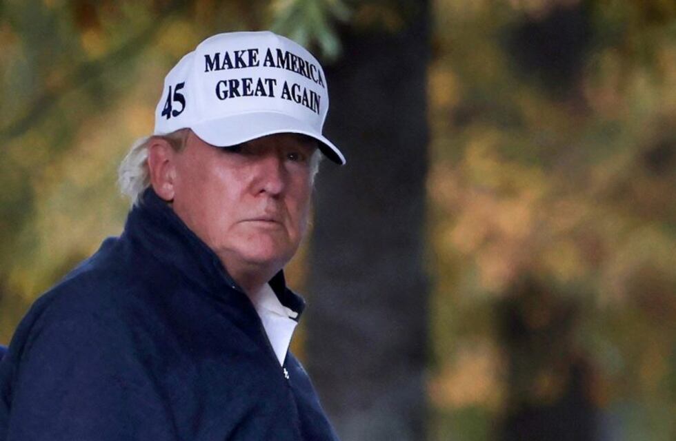 Donald Trump insiste en que el triunfo de Biden fue una "elección robada"