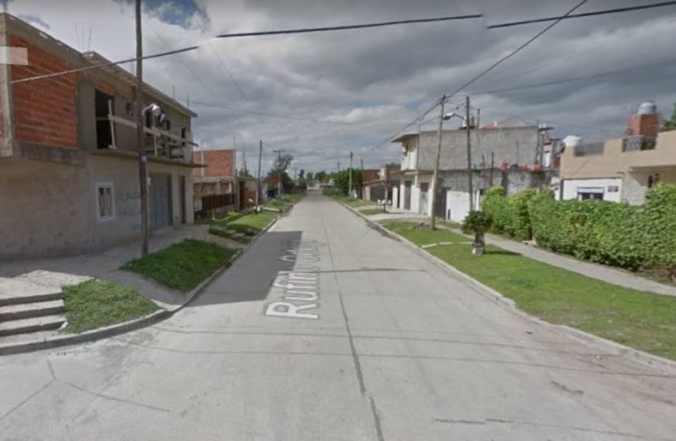 Dos adolescentes intentaron robar un auto y balearon al dueño: "Matalo, dale un tiro en la cabeza"