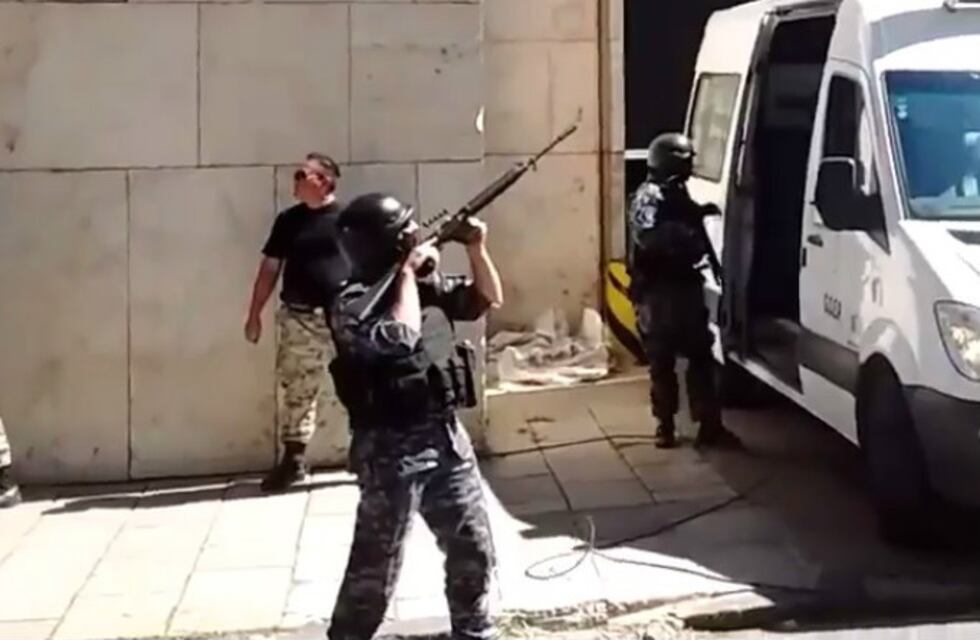 El espectacular operativo de traslado de los acusados absueltos por el crimen de Claudio "Pájaro" Cantero