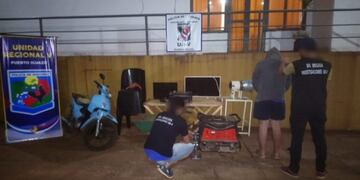 Recuperaron una moto y varios elementos robados en Iguazú, hay un detenido