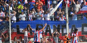 Scalco y la gente de Rosario vs Liniers