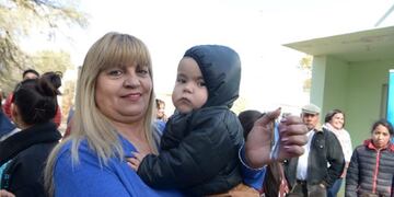 Schiaretti entregó las últimas viviendas para erradicar ranchos en el departamento Pocho\u002E