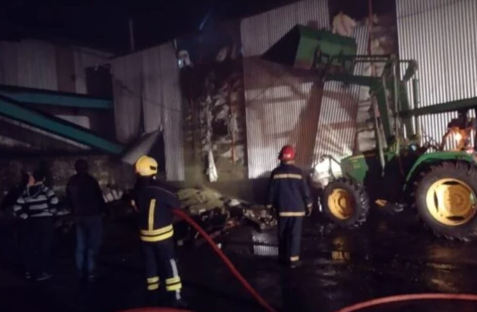 Guaraní: sofocan incendio en un secadero de yerba mate