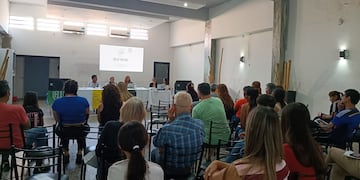 Charla de salud mental en Punta Alta