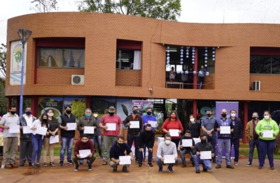 Los municipios de 9 de Julio y Puerto Rico cuentan con 118 técnicos nuevos