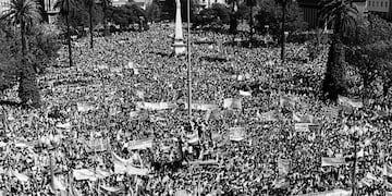 Charla "Democracia y Derechos Humanos"