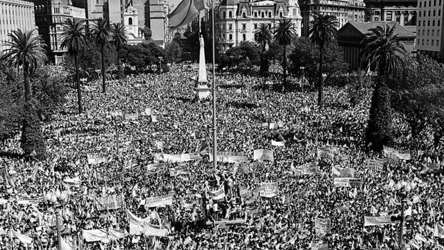 Charla  "Democracia y Derechos Humanos"