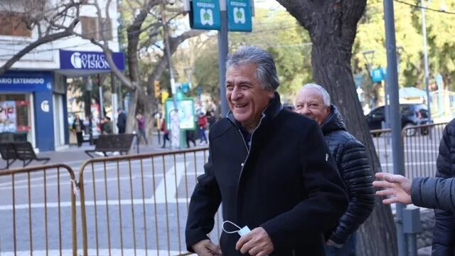 El "Pato" Fillol, estuvo en Mendoza y ofreció una charla motivacional. Donde estuvo presente recibió el afecto de los y las mendocinos.
