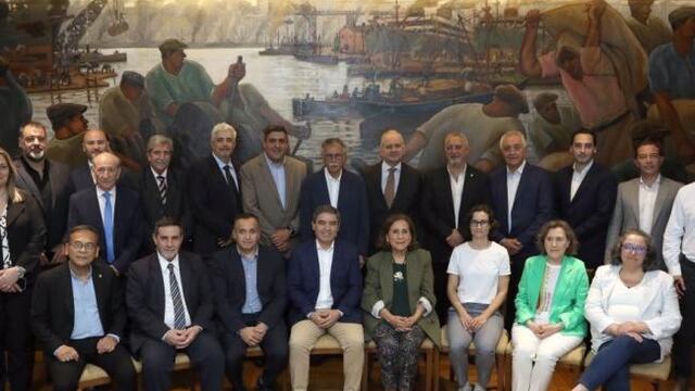 Los ministros de salud del país se unen para combatir el dengue.