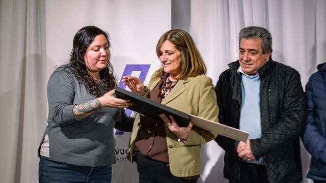 Mirta Kaszuba recibió un reconocimiento por su trayectoria