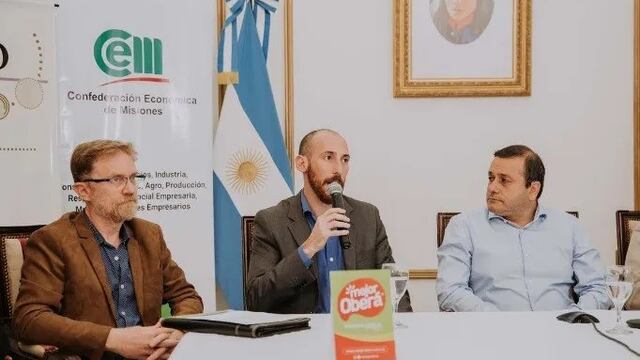 Pablo Hassan - Intendente de Oberá
Oscar Herrera Ahuad - Gobernador